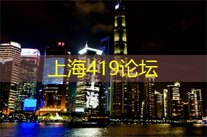 渡口的黄昏航行：看城市变换